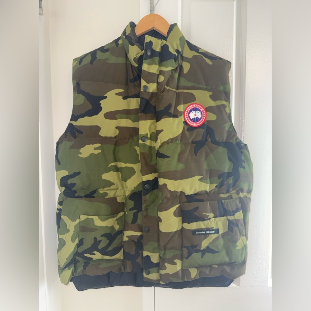 Men’s Canada Goose puffer Camo Vest